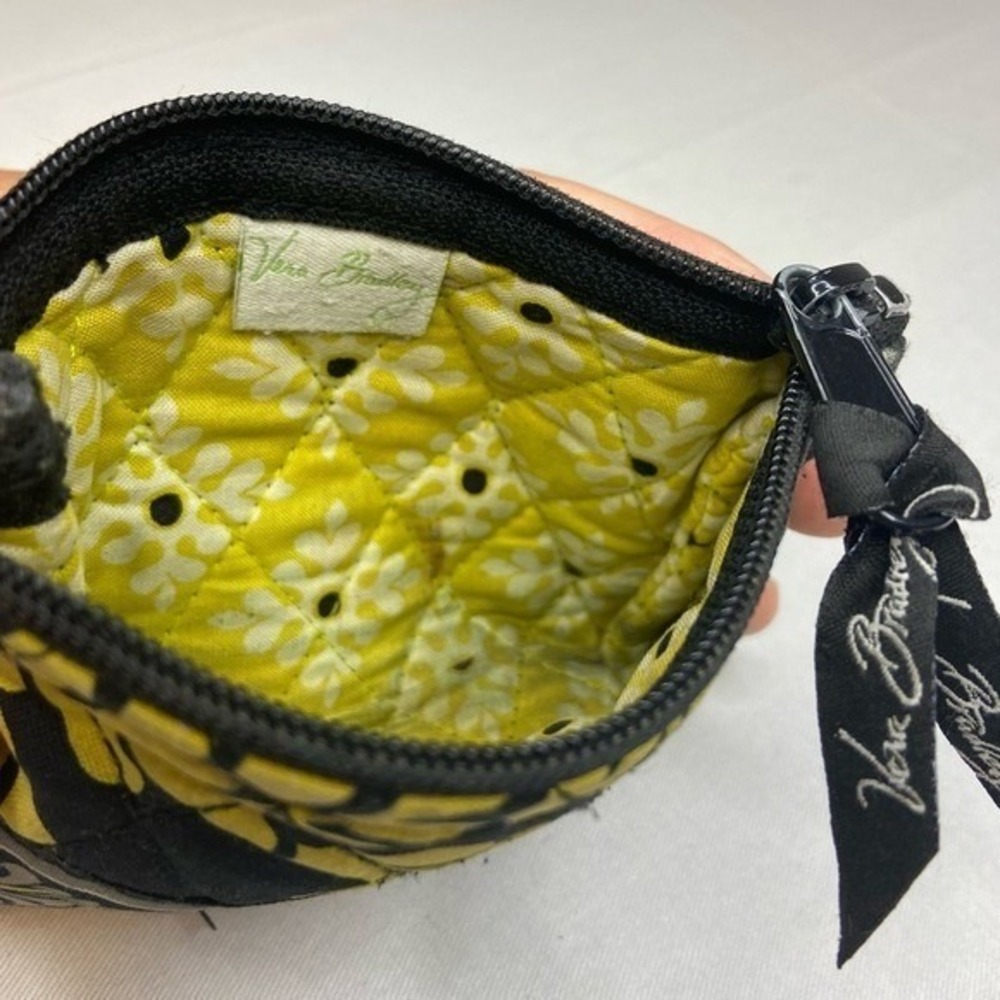 Vera Bradley Quilted Cotton Coin Purse Black Yellow Floral‎ Damask Zip Pouch - Picture 2 of 7